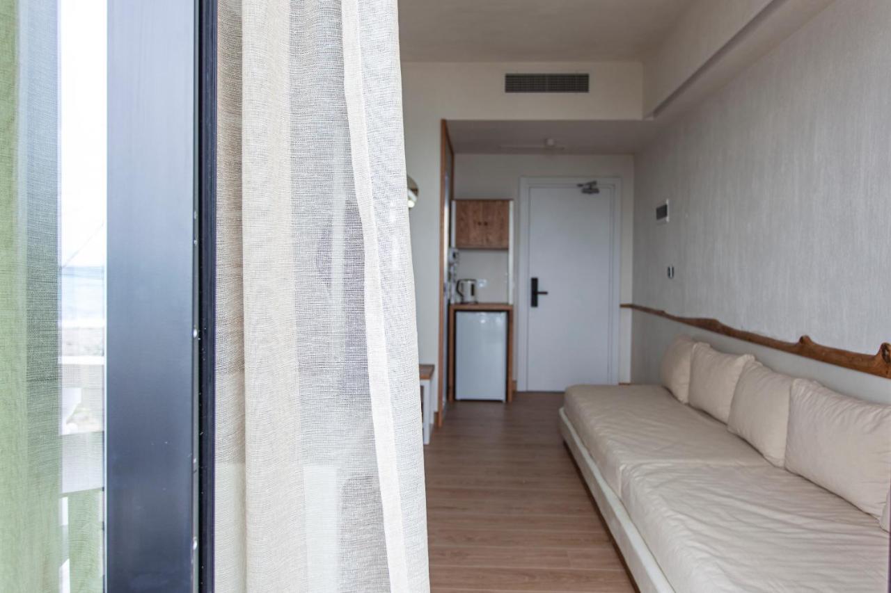 Alex & Sofi Hotel ヒマラ エクステリア 写真