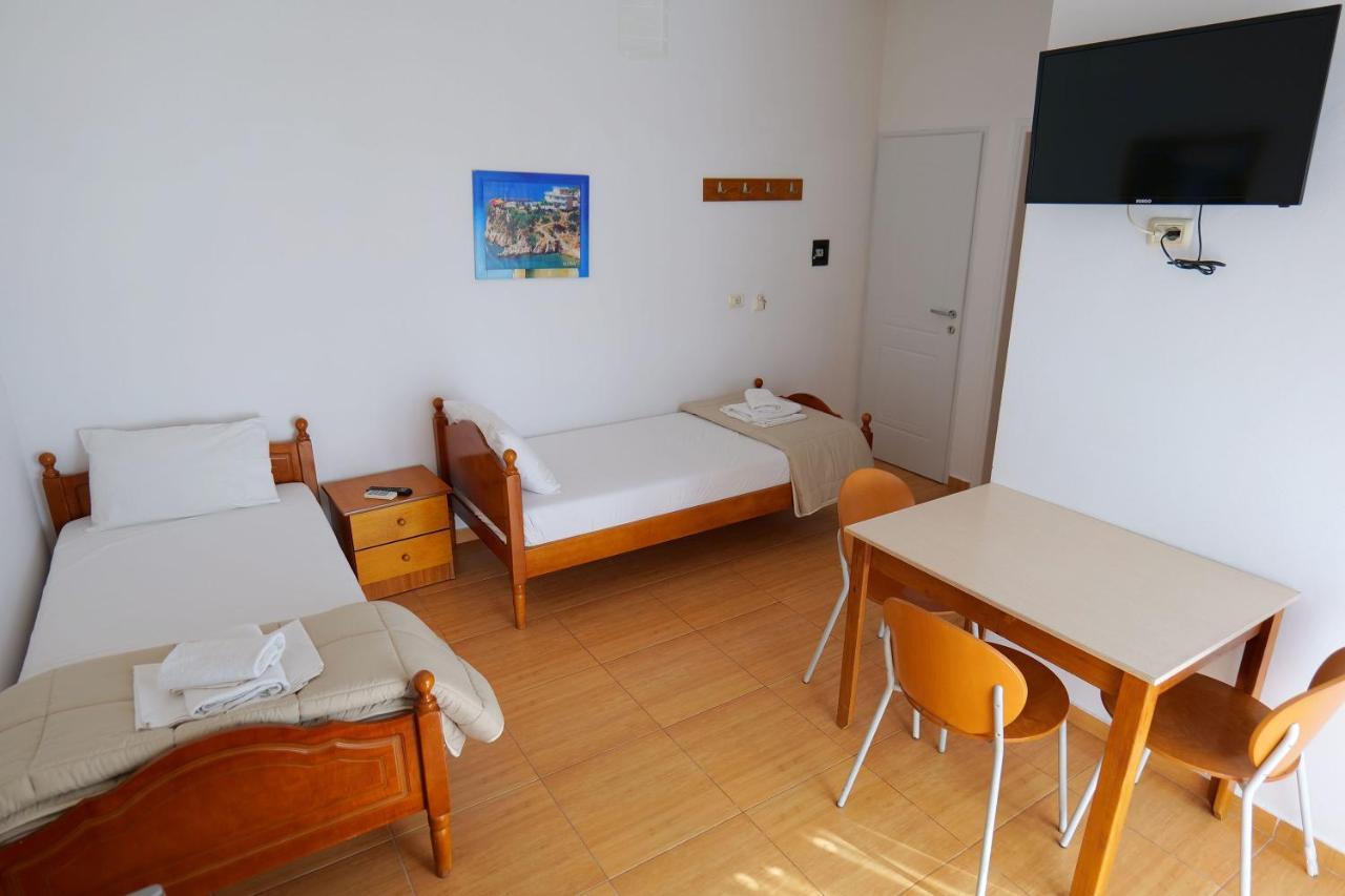 Alex & Sofi Hotel ヒマラ エクステリア 写真