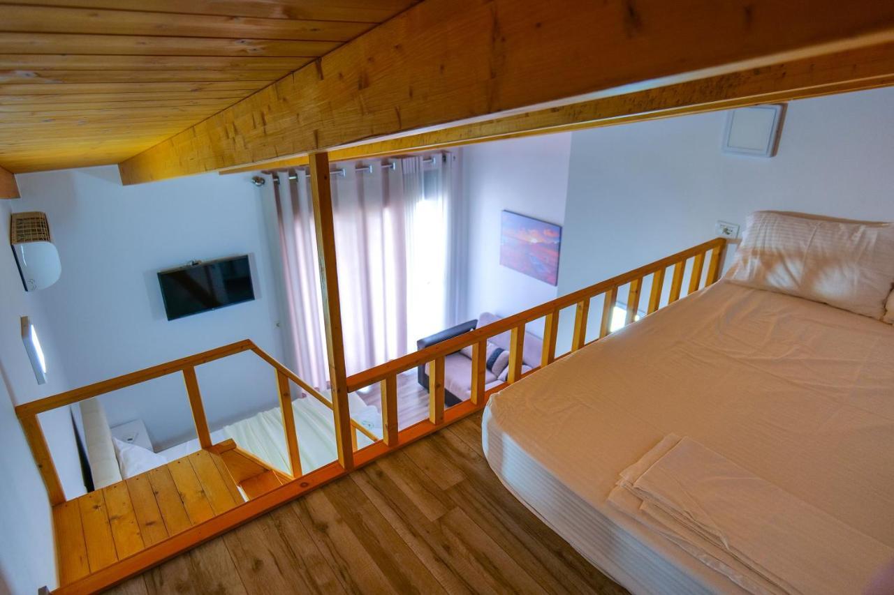 Alex & Sofi Hotel ヒマラ エクステリア 写真