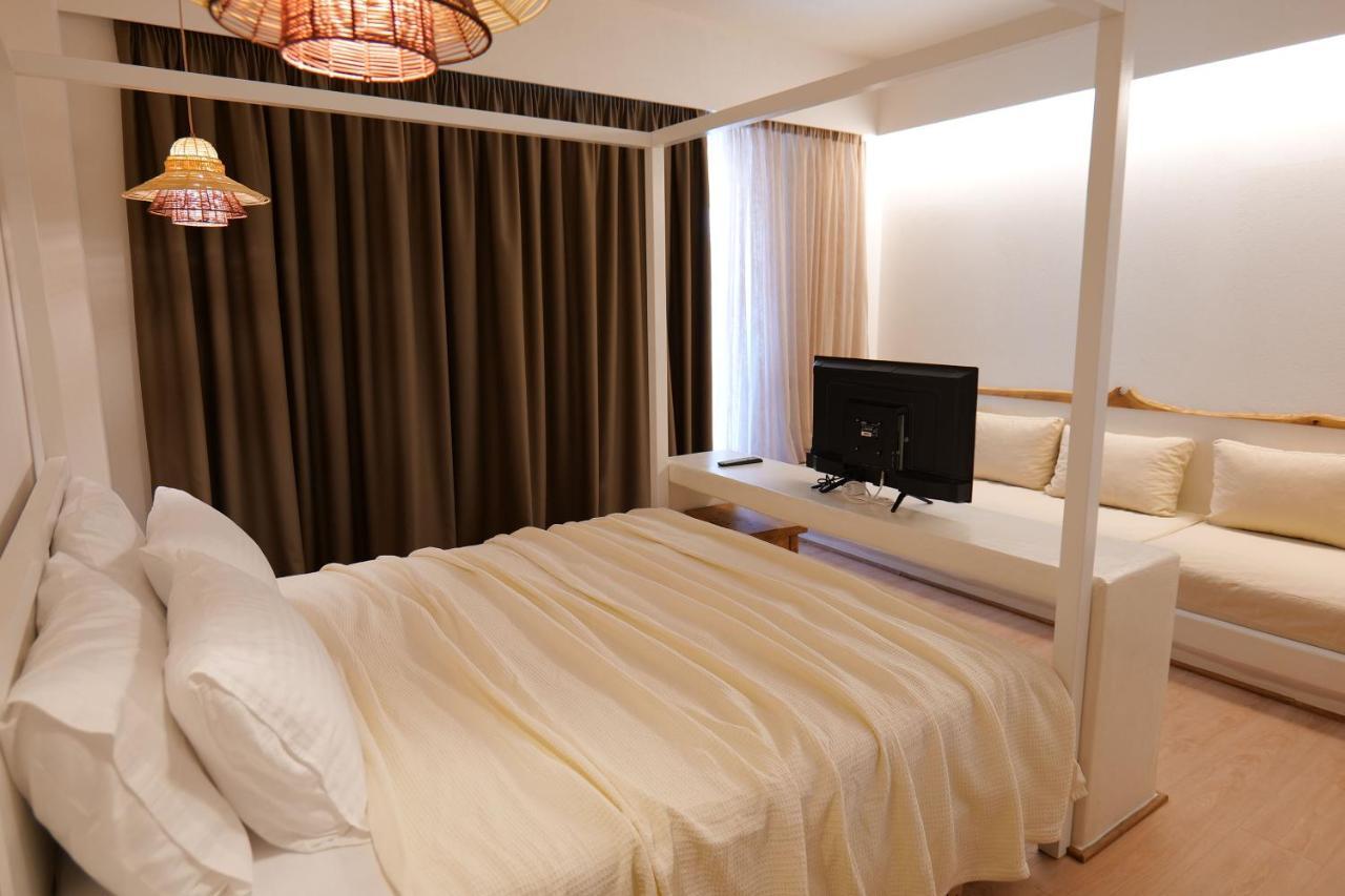 Alex & Sofi Hotel ヒマラ エクステリア 写真